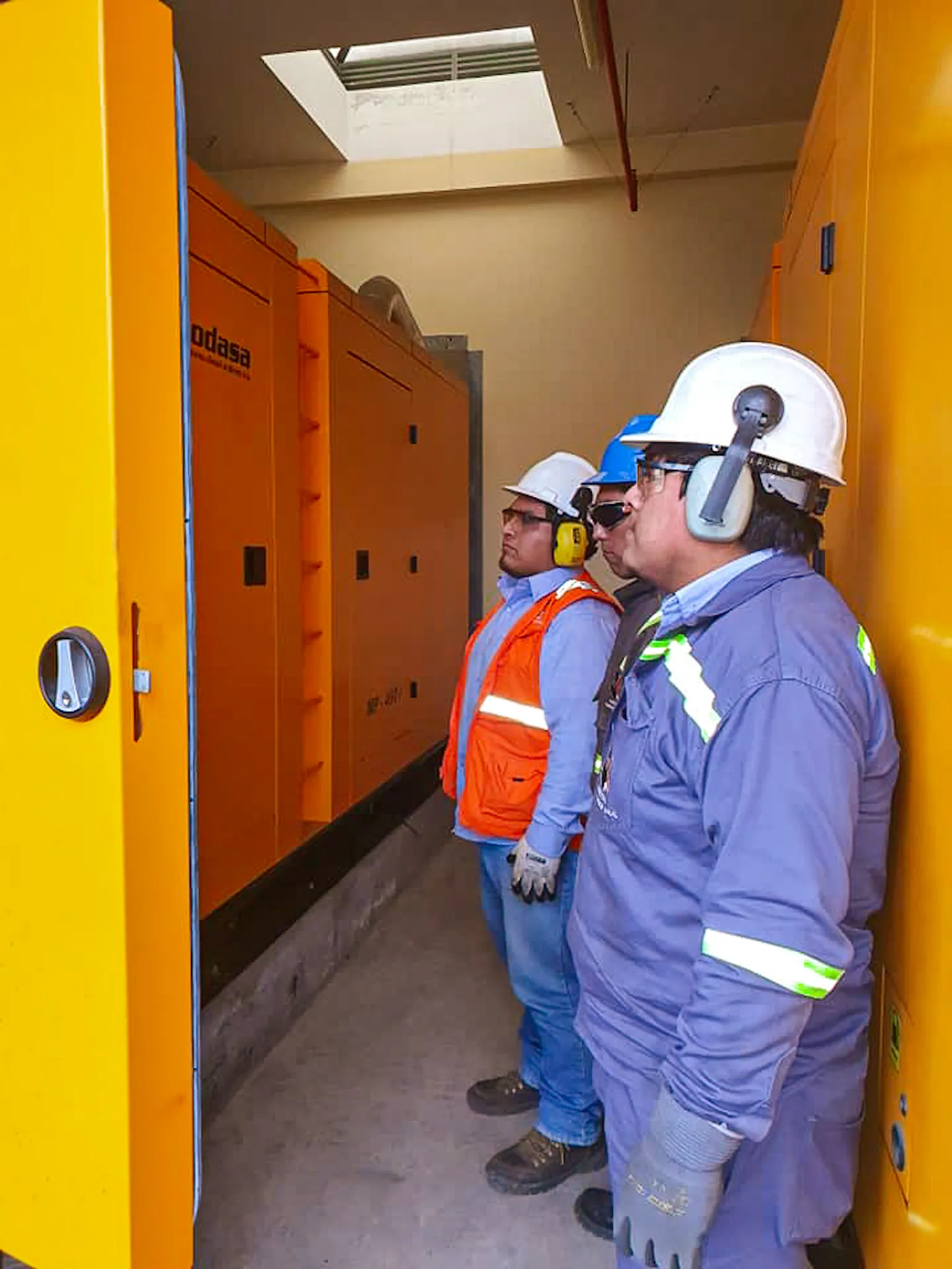 Evaluación y mantenimiento correctivo de grupo electrógeno MODASA